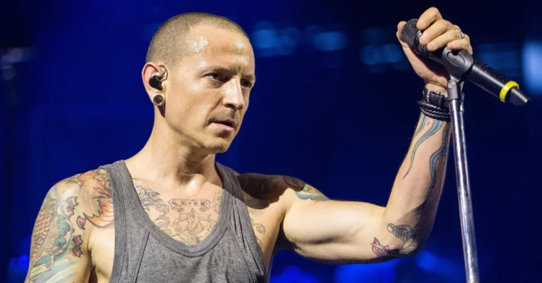 Chester Bennington Net Worth, Full Name, Weight, Profession, Religion, Died, and More